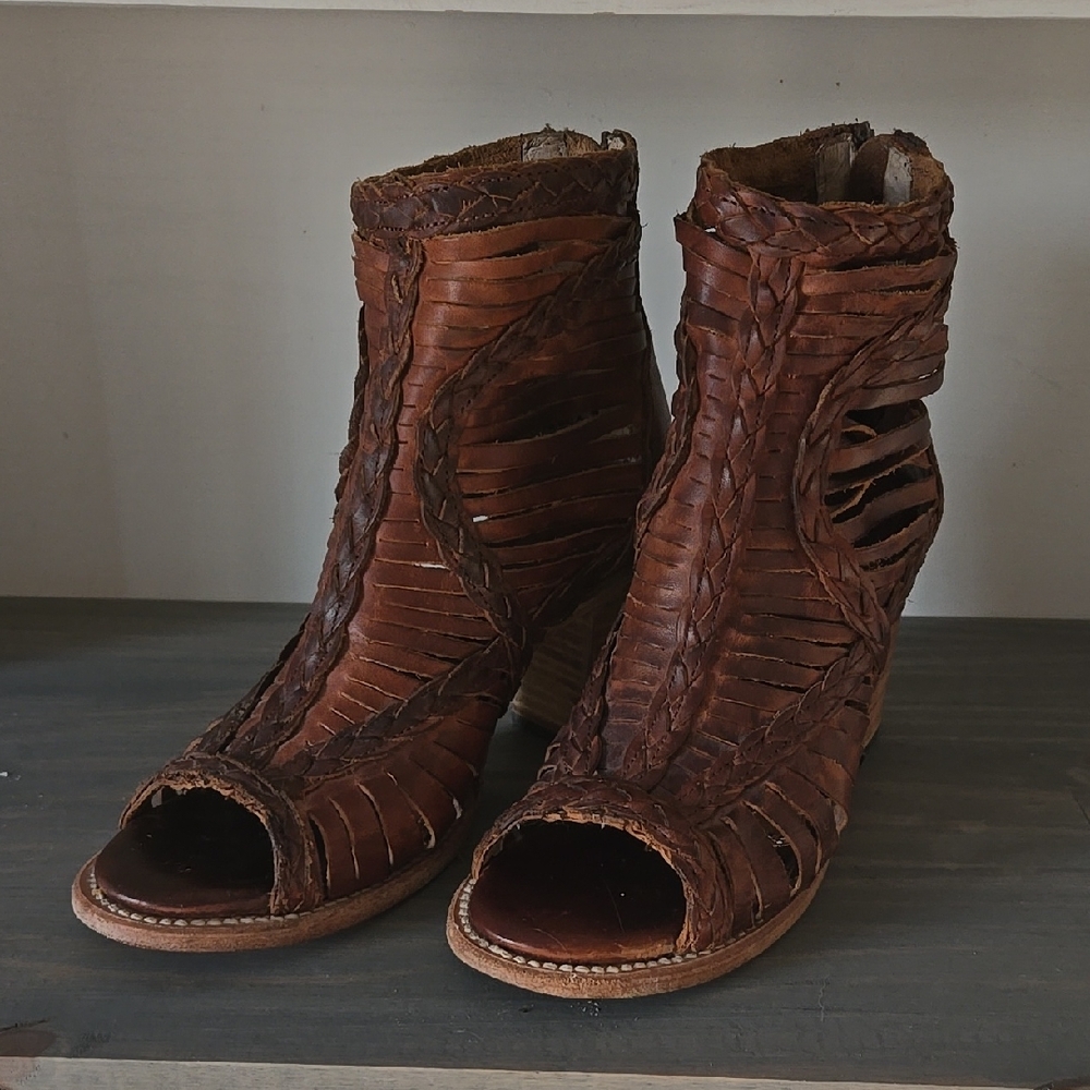 Freebird Bella Gladiator Sandal